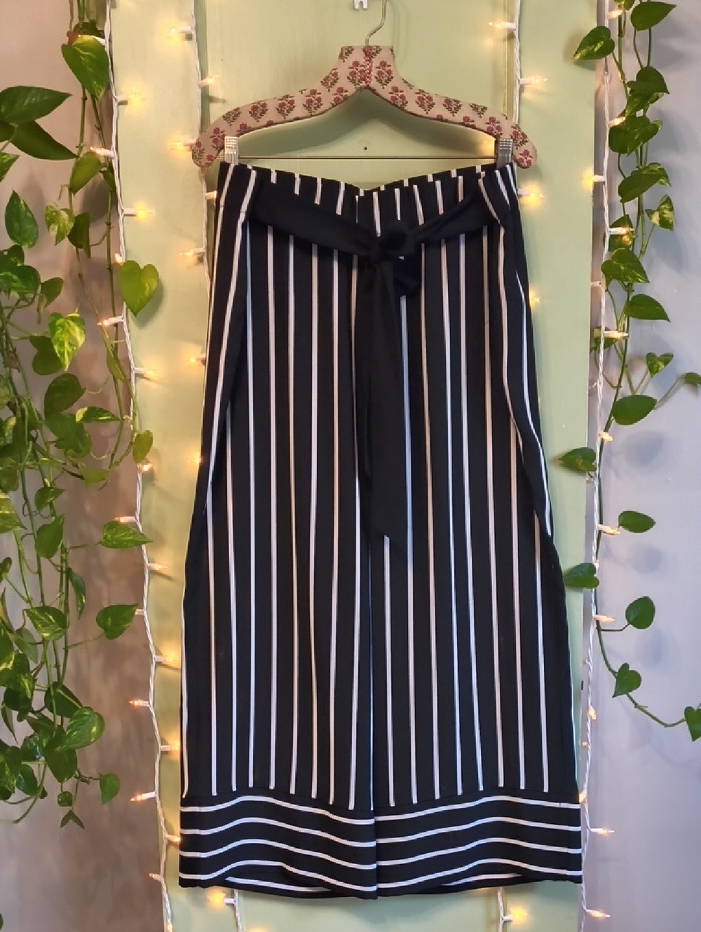 Women's I.N.C. International Concepts Gaucho Blk White Vertical Striped Pant XL